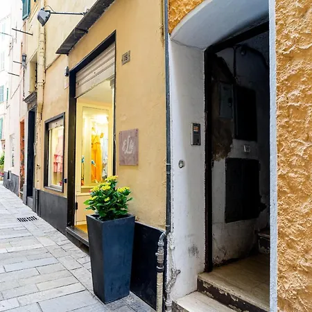 Corradi - Wifi, Smarttv, Air Conditioning Apartment